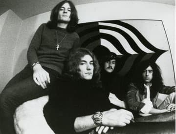 Led Zeppelin vydali reedíciu albumu Mothership na dvoj-CD aj na vinyle Led Zeppelin vydali reedíciu albumu Mothership na dvoj-CD aj na vinyle