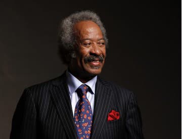 Zomrel legendárny R&B hudobník a skladateľ Allen Toussaint Zomrel legendárny R&B hudobník a skladateľ Allen Toussaint