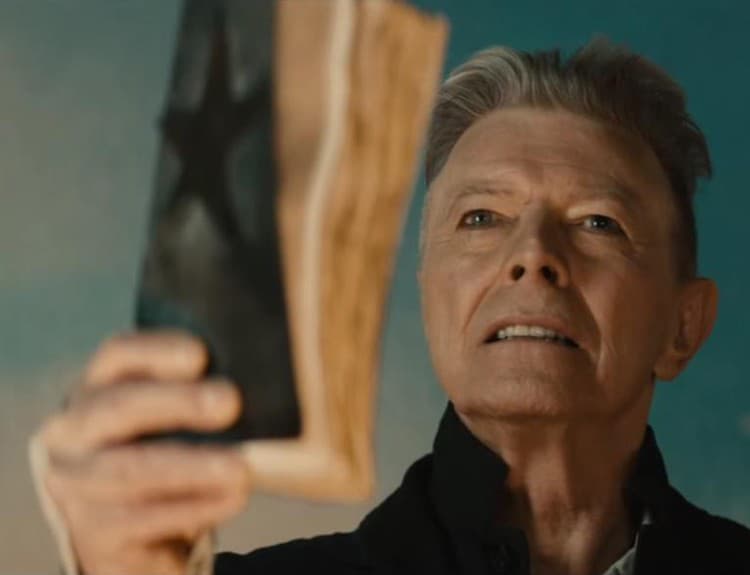 VIDEO: David Bowie epickým singlom Blackstar predznamenáva veľký album