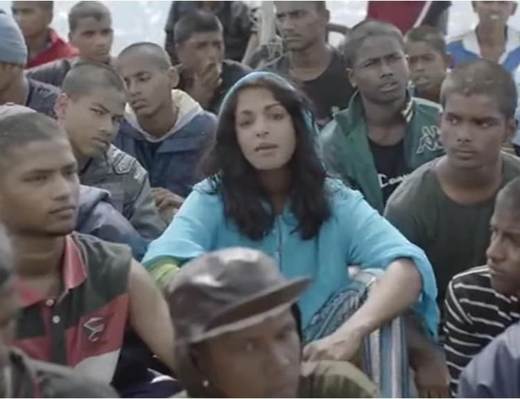 VIDEO: Kontroverzná raperka v novom klipe prekračuje hranice s utečencami