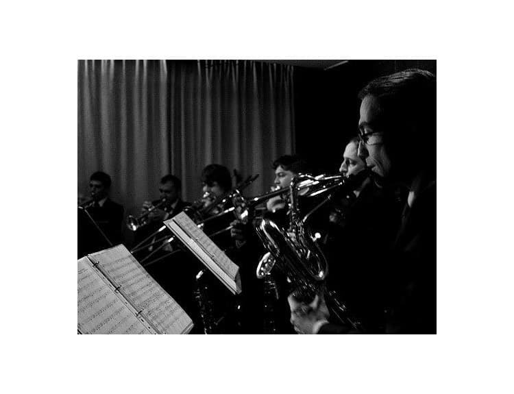 Swing Society Orchestra vystúpia 17. decembra vo Véčku