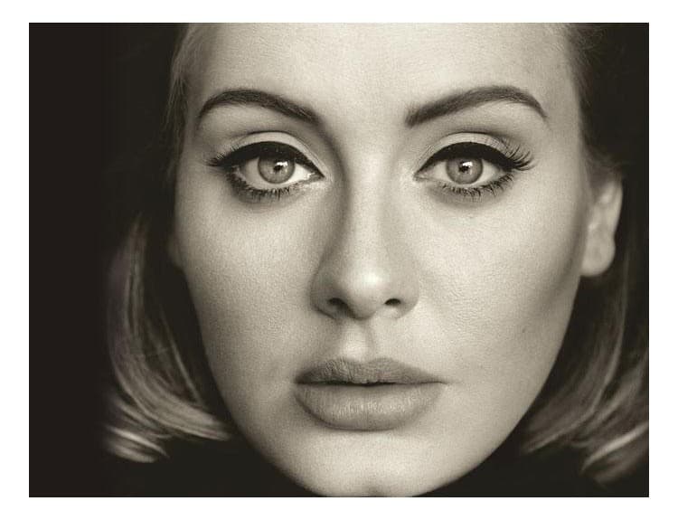 Adele prekonala s novým albumom vlastný rekord
