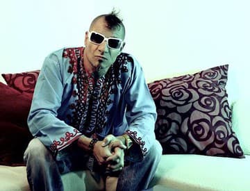 Vo veku 51 rokov zomrel autor hitu Infinity DJ Guru Josh Vo veku 51 rokov zomrel autor hitu Infinity DJ Guru Josh