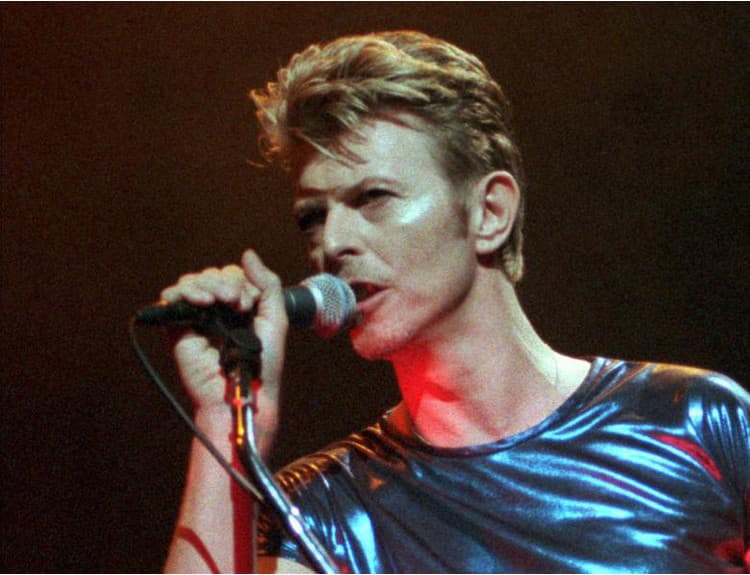 Reakcie na smrť Davida Bowieho: Smútia popové hviezdy, rockeri aj herci