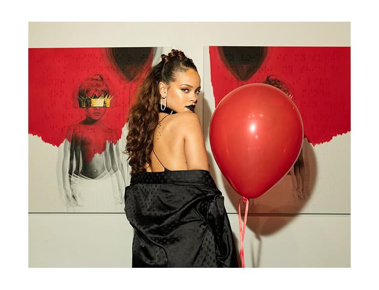 Rihanna vydala očakávaný album Anti, dnes ho ponúka na stiahnutie zdarma