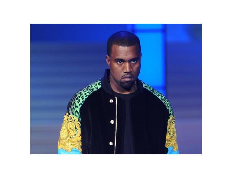 Kanye West zdôvodnil meškanie nového albumu a opäť zmenil tracklist