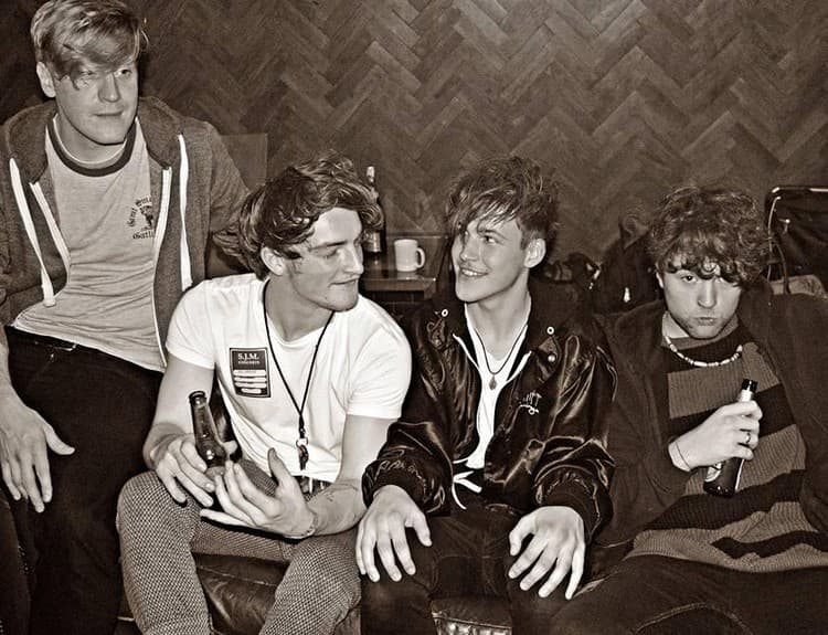 Vyjde reedícia singla Boys That Sing kapely Viola Beach
