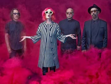 Garbage sú späť: 10. júna vydajú album Strange Little Birds