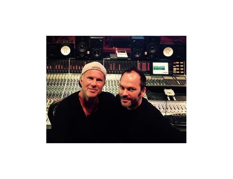 Red Hot Chili Peppers na novom albume spolupracujú s producentom Radiohead