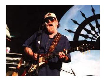Zomrel Lonnie Mack, jeden z priekopníkov v hre na elektrickú gitaru Zomrel Lonnie Mack, jeden z priekopníkov v hre na elektrickú gitaru