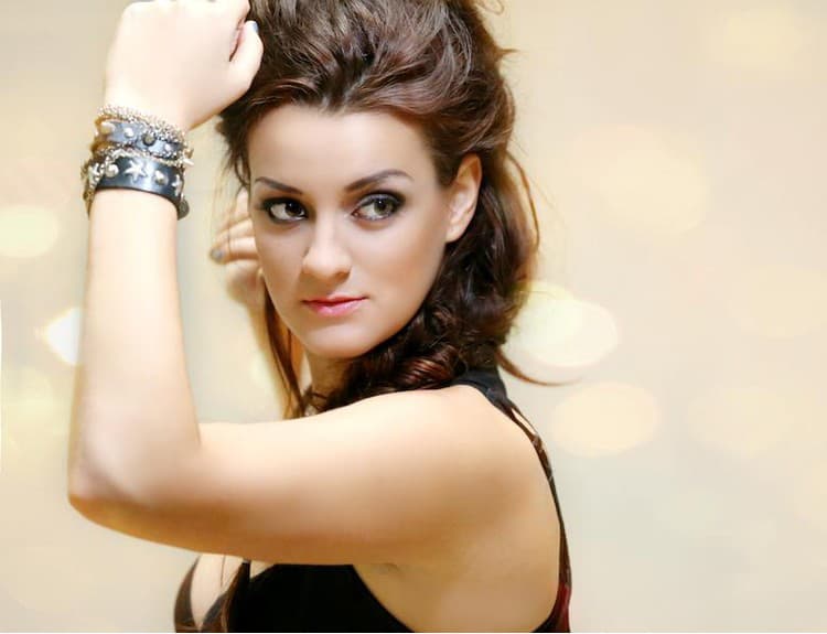 Speváčka Roumy má rozprávkový videoklip k piesni Do perín