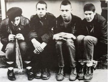 Zomrel jeden zo spoluzakladateľov Beastie Boys John Berry Zomrel jeden zo spoluzakladateľov Beastie Boys John Berry