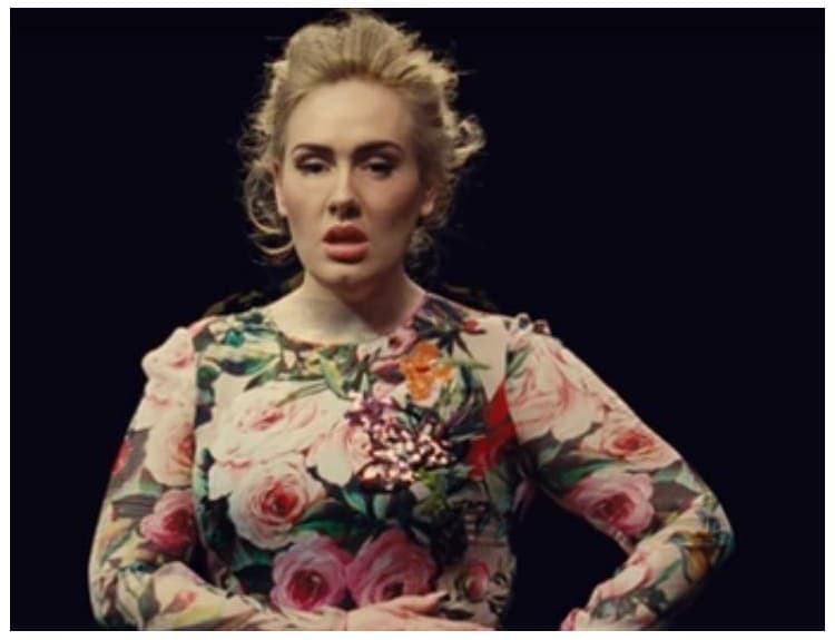 Takto Adele nepoznáte: V novom klipe sa mení na hypnotickú tanečnicu