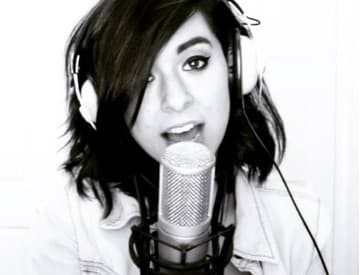 Zomrela speváčka Christina Grimmie, postrelil ju neznámy muž Zomrela speváčka Christina Grimmie, postrelil ju neznámy muž