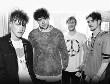 Chlapci, ktorí spievajú: Pozrite si nový videoklip tragicky zosnulých Viola Beach Chlapci, ktorí spievajú: Pozrite si nový videoklip tragicky zosnulých Viola Beach