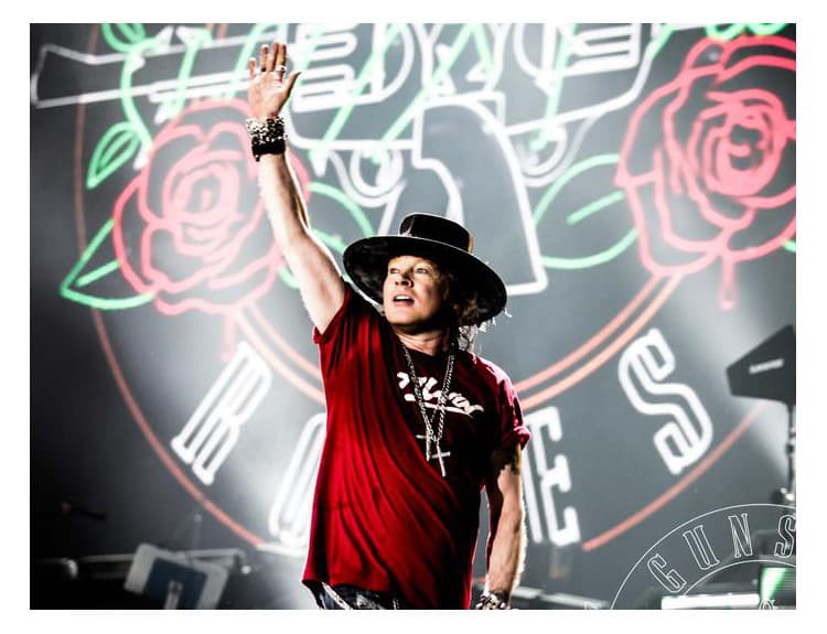 Guns N' Roses lámu návratom rekordy. Izzy prezradil, prečo sa nepridal  