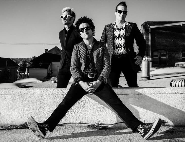 Green Day predstavili skladbu Revolution Radio