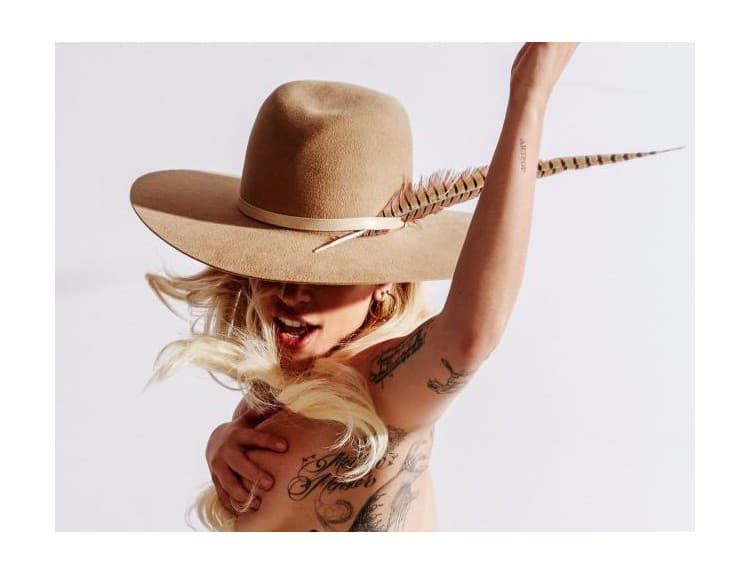 Lady Gaga tri dni pred vydaním albumu Joanne zverejnila skladbu A-Yo