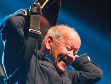 Gitarista Radim Hladík podľahol chorobe. Vypočujte si to najlepšie z jeho tvorby Gitarista Radim Hladík podľahol chorobe. Vypočujte si to najlepšie z jeho tvorby