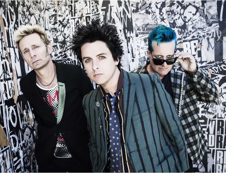 Green Day si uctili obete požiaru v Oaklande