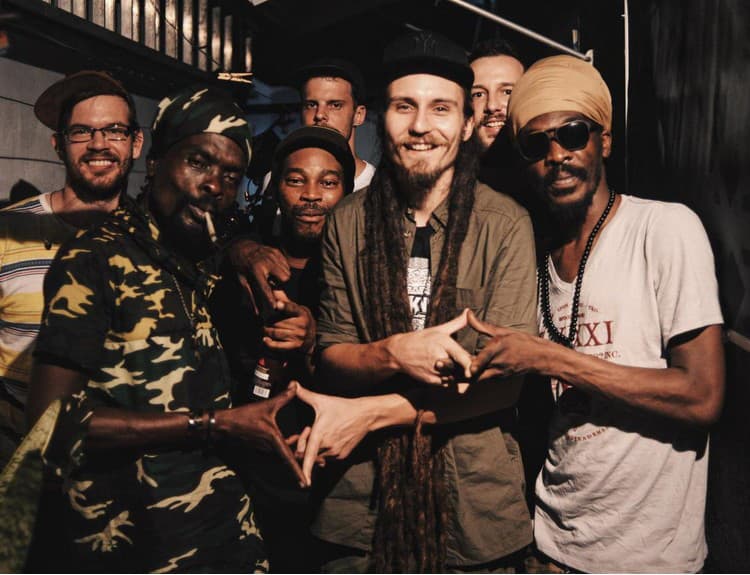 Medial Banana: Reggae nie je len weed a smiech, ale aj násilie a odboj