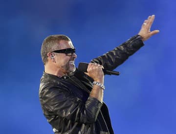 George Michael je mŕtvy, oznámilo jeho vydavateľstvo. Zomrel na vianočnú nedeľu George Michael je mŕtvy, oznámilo jeho vydavateľstvo. Zomrel na vianočnú nedeľu
