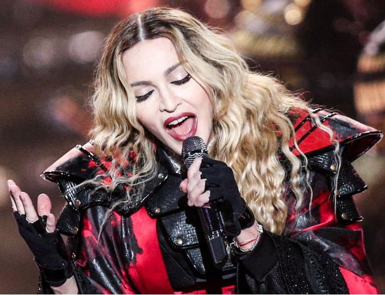 Madonna poprela správy, že do Malawi prišla kvôli adopcii ďalších detí
