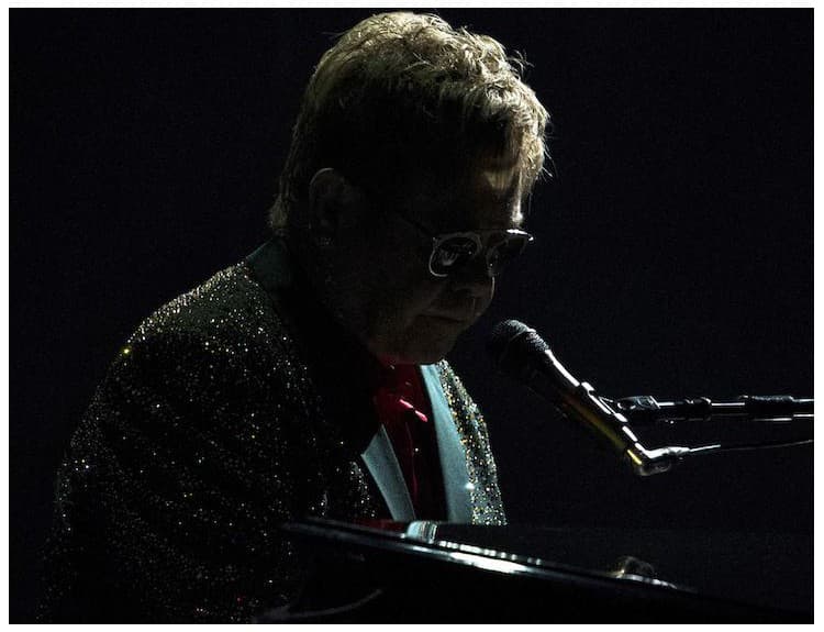 Elton John pracuje na muzikáli podľa knihy Diabol nosí Pradu