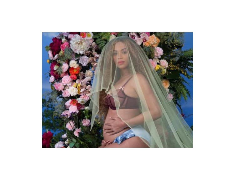 Beyoncé v predstihu pred Grammy oznámila, že je tehotná. Bude mať dvojčatá
