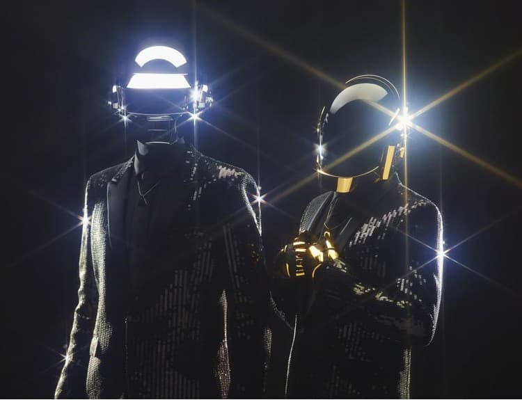 Prekvapenia na Grammy: Dave Grohl s rapermi, Daft Punk s The Weekndom