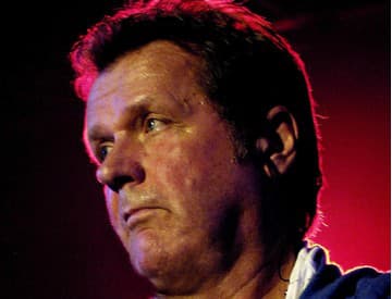 Zomrel hudobník John Wetton, člen kapiel King Crimson, Uriah Heep či Asia