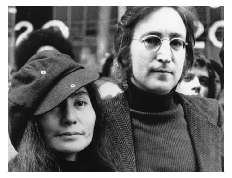Pripravujú snímku inšpirovanú vzťahom Johna Lennona a Yoko Ono