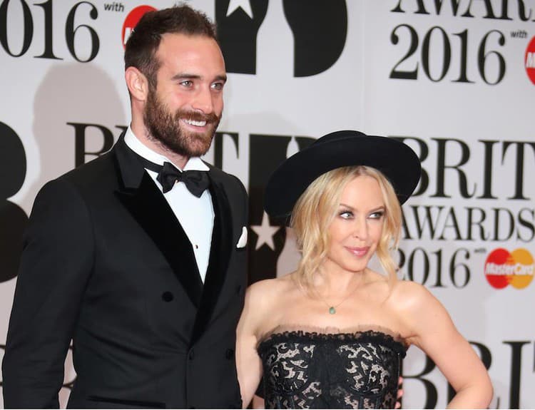 Kylie Minogue sa rozišla so snúbencom