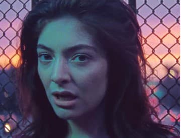 Popová senzácia Lorde je späť! Takto znie, keď spieva o prvom ťažkom rozchode Popová senzácia Lorde je späť! Takto znie, keď spieva o prvom ťažkom rozchode
