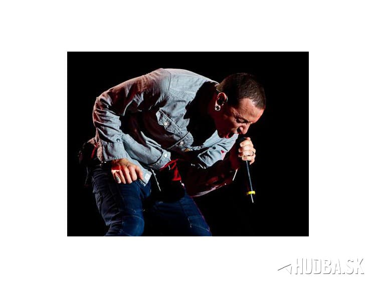 Najpopovejší singel Linkin Park už aj s klipom: Pozrite si spevákov boj s démonmi