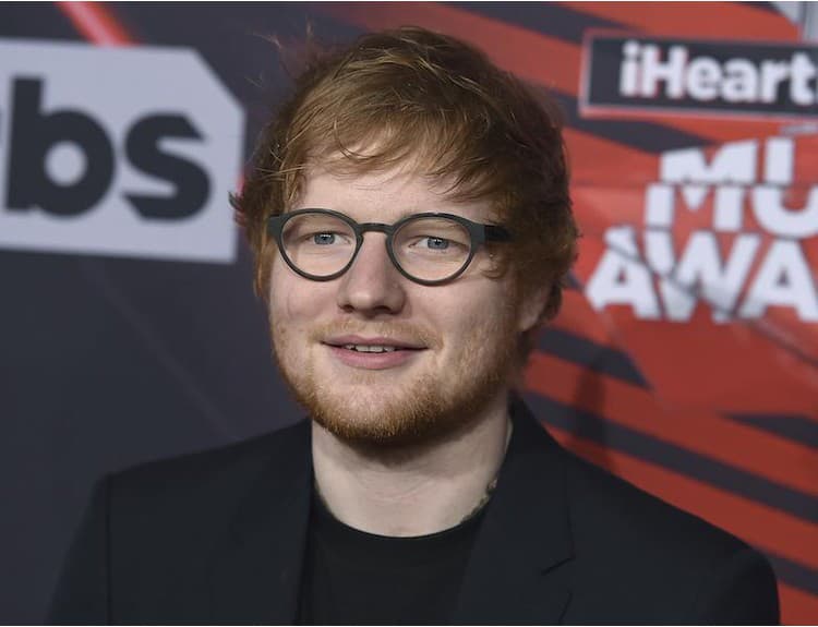 Ed Sheeran prepisuje históriu: Z rebríčka singlov si spravil vlastnú hitparádu!