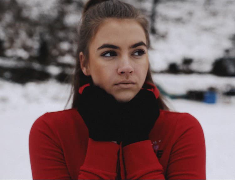 Kapela Instinct má videoklip s talentovanou krasokorčuliarkou Sarah Rychlíkovou