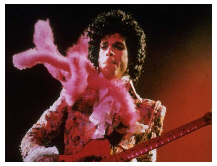 Lekár predpísal Princeovi šesť dní pred smrťou lieky na meno jeho priateľa