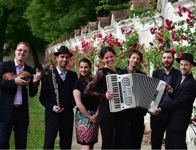 Preßburger Klezmer Band odohrá špeciálny koncert s dvoma hosťami z Balkánu