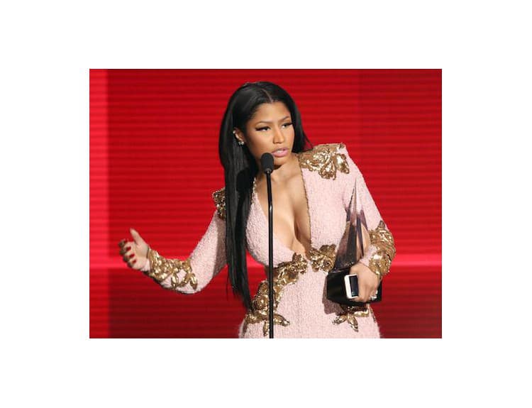 Nicki Minaj reagovala na výzvu, niektorým fanúšikom zaplatí školné či iné účty