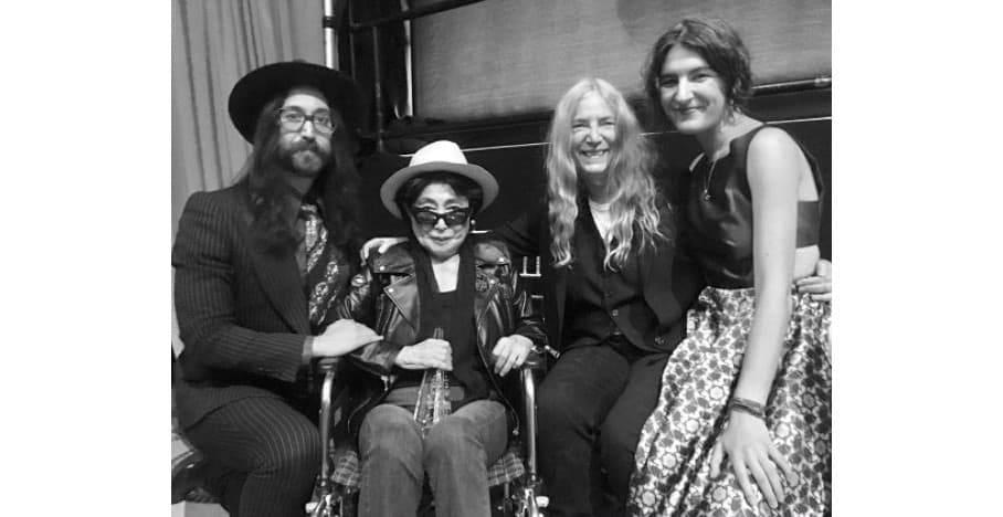 Sean Lennon, Yoko Ono a Patti Smith s dcérou