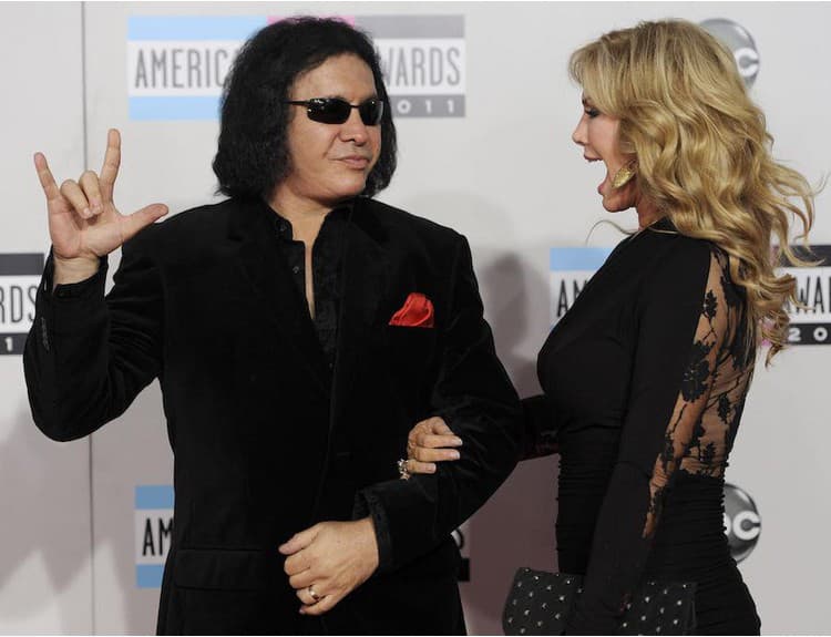 Rocker z kapely Kiss sa musel zblázniť: Toto gesto \m/ si chce dať patentovať!