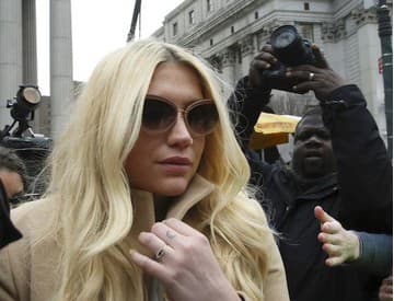 VIDEO: Kesha vydá po piatich rokoch nový album Rainbow. Pozrite si prvý klip