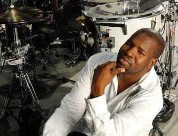 Zomrel bývalý bubeník speváka Princea John Blackwell Jr. Zomrel bývalý bubeník speváka Princea John Blackwell Jr.