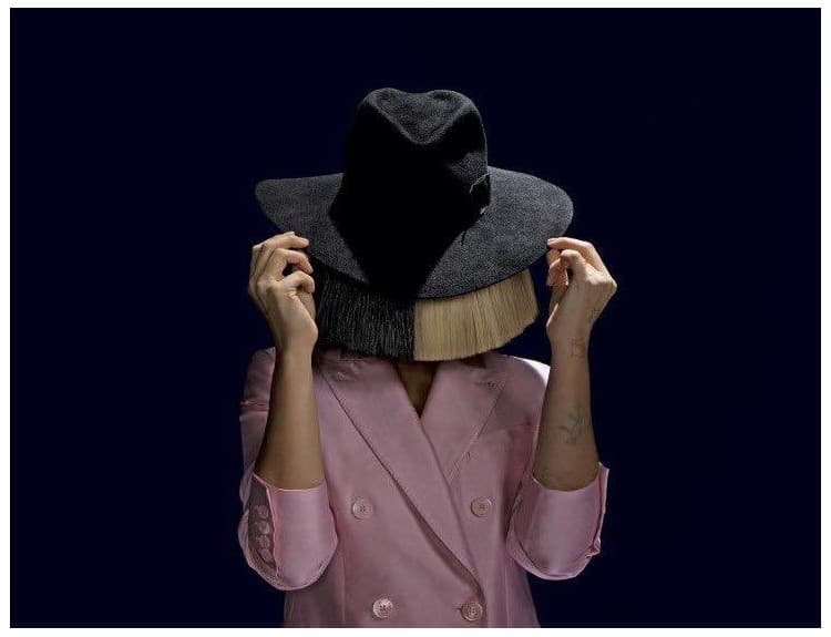 Sia tento rok vydá svoj prvý vianočný album