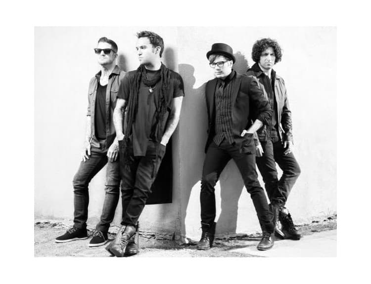 Fall Out Boy o štyri mesiace odložili vydanie albumu Mania