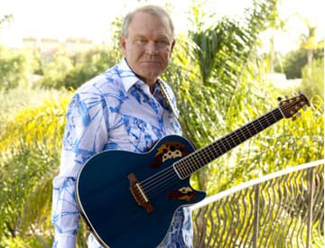 Zomrel country spevák Glen Campbell, hrával aj s Beach Boys Zomrel country spevák Glen Campbell, hrával aj s Beach Boys