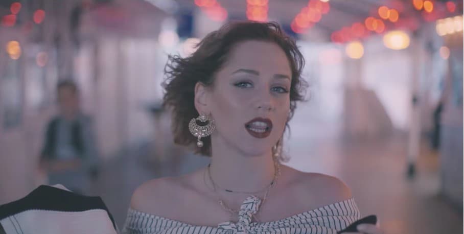 Emma Drobná, videoklip Words