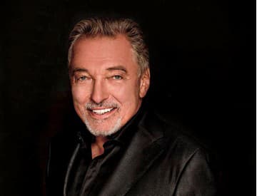 Karel Gott chystá exkluzívny koncert v Bratislave. V januári zaspieva na "zimáku" Karel Gott chystá exkluzívny koncert v Bratislave. V januári zaspieva na "zimáku"