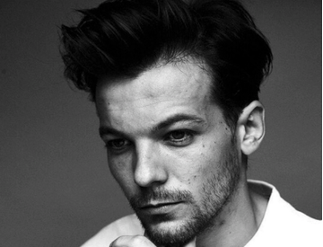 Louis Tomlinson zverejnil nový singel Just Like You Louis Tomlinson zverejnil nový singel Just Like You